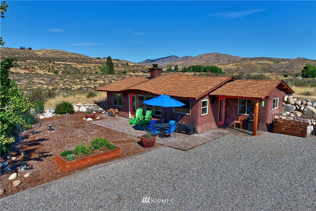77 West Chewuch Road Winthrop, WA 98862 - Photo 3 of 39 Gallery Image 3