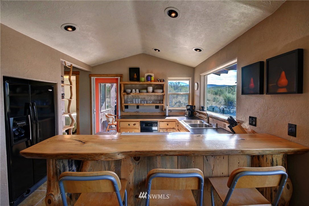 77 West Chewuch Road Winthrop, WA 98862 - Photo 21 of 39 Gallery Image 21