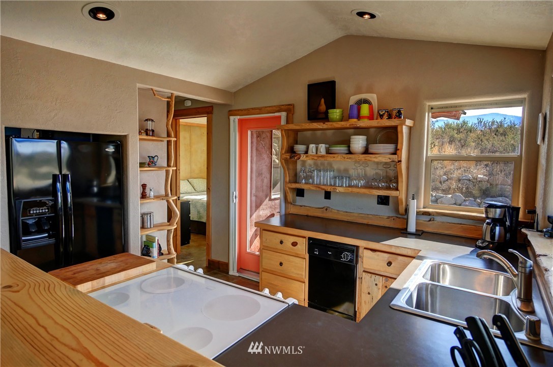 77 West Chewuch Road Winthrop, WA 98862 - Photo 22 of 39 Gallery Image 22