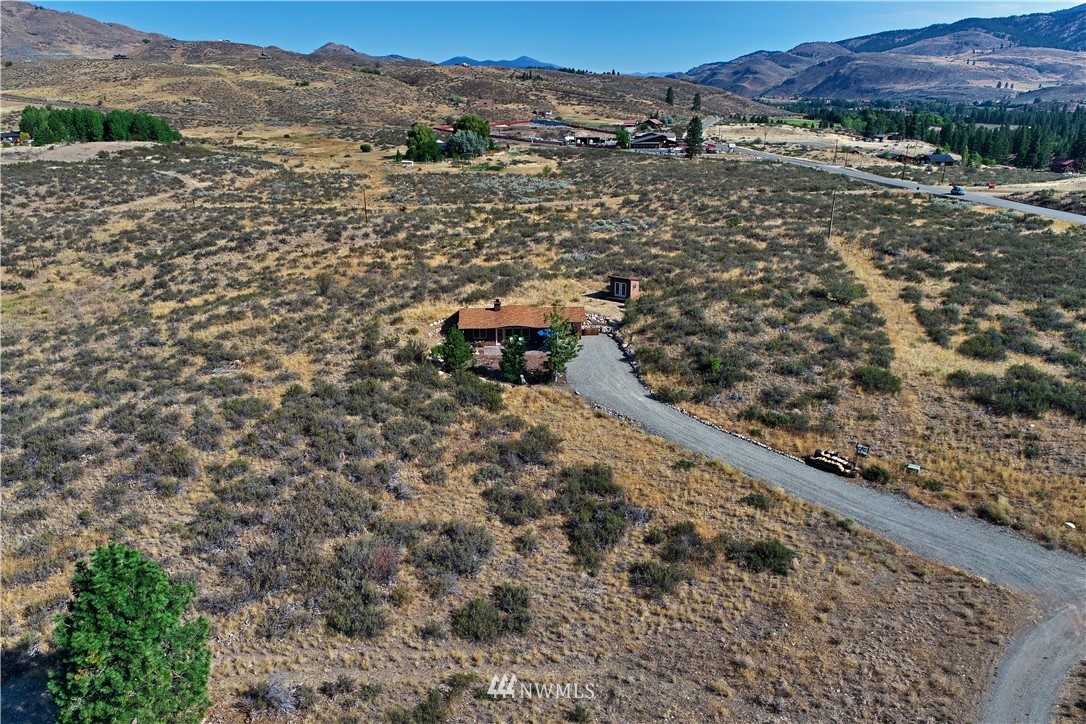 77 West Chewuch Road Winthrop, WA 98862 - Photo 5 of 39 Gallery Image 5