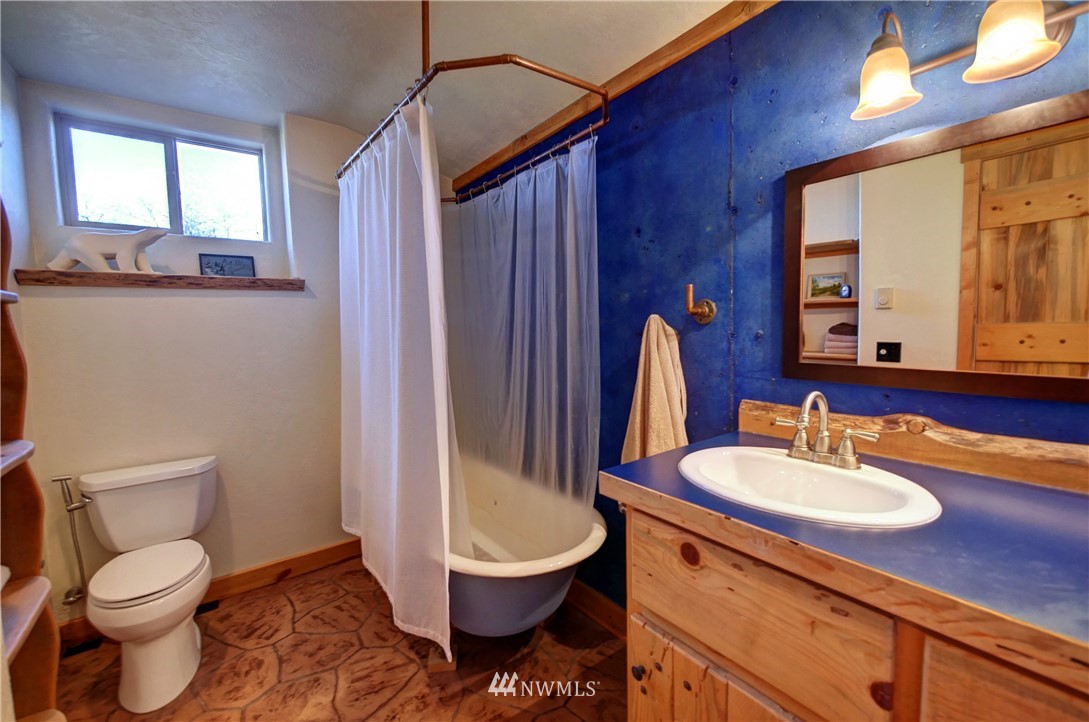 77 West Chewuch Road Winthrop, WA 98862 - Photo 8 of 39 Gallery Image 8