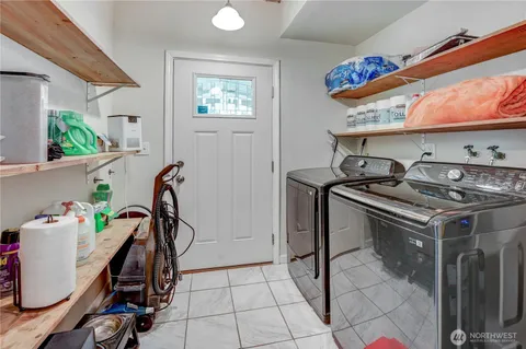 a view of a storage & utility room