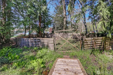 a view of a pathway with a park