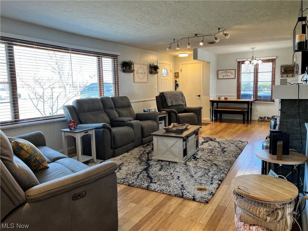902 Cooper Foster Park Road Amherst, OH 44001 - Photo 3 of 25 Gallery Image 3