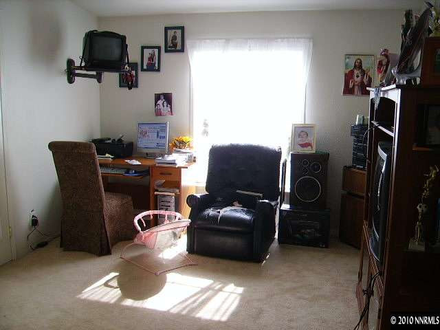 1259 Anchorage Drive Reno, NV 89506 - Photo 7 of 8 Photo 7
