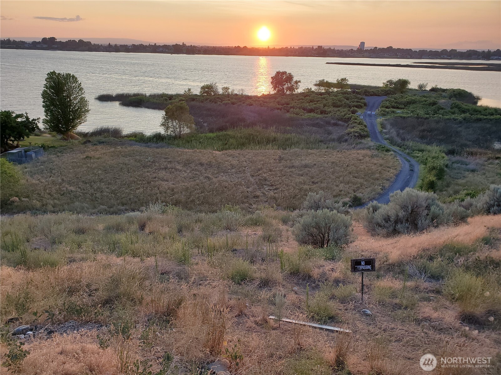 9130 Goodrich Road Southeast Moses Lake, WA 98837 - Photo 2 of 11