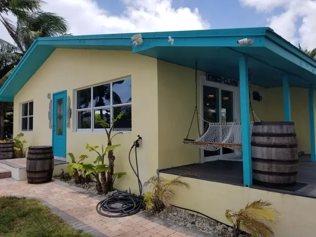 $1,900,000 | 31253 Hibiscus Drive, Big Pine Key, FL 33043