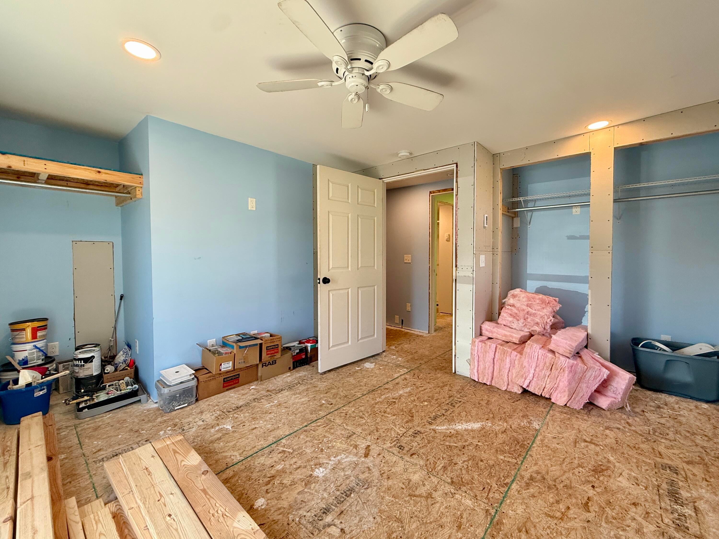 998 Loomis Street Cheboygan, MI 49721 - Photo 25 of 39 IMG_5080