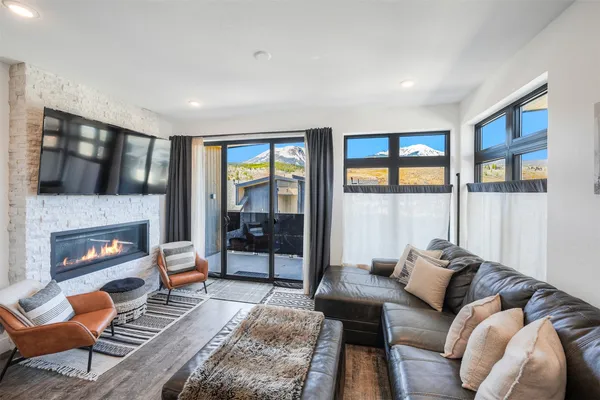 $1,199,000 | 930 Blue River Parkway, Unit 631, Silverthorne, CO 80498