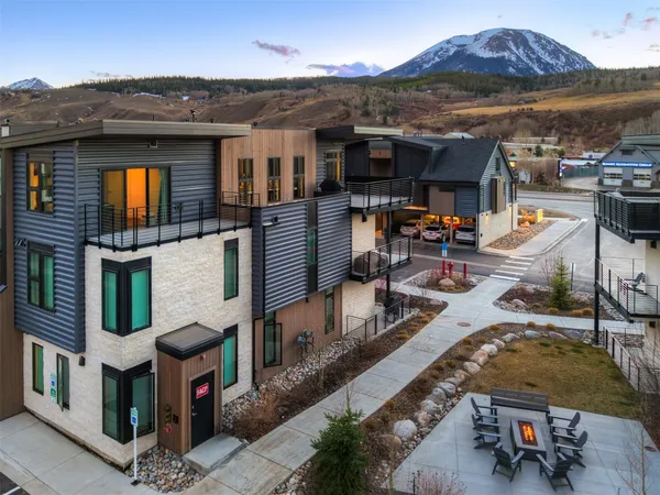 $1,199,000 | 930 Blue River Parkway, Unit 631, Silverthorne, CO 80498