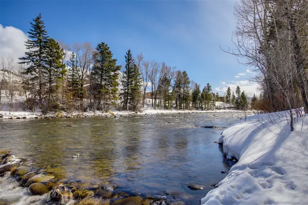$1,199,000 | 930 Blue River Parkway, Unit 631, Silverthorne, CO 80498