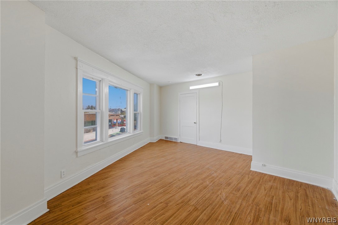 2041 Genesee Street Buffalo, NY 14211 - Photo 13 of 47