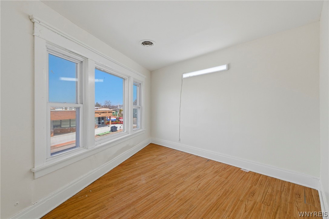 2041 Genesee Street Buffalo, NY 14211 - Photo 14 of 47