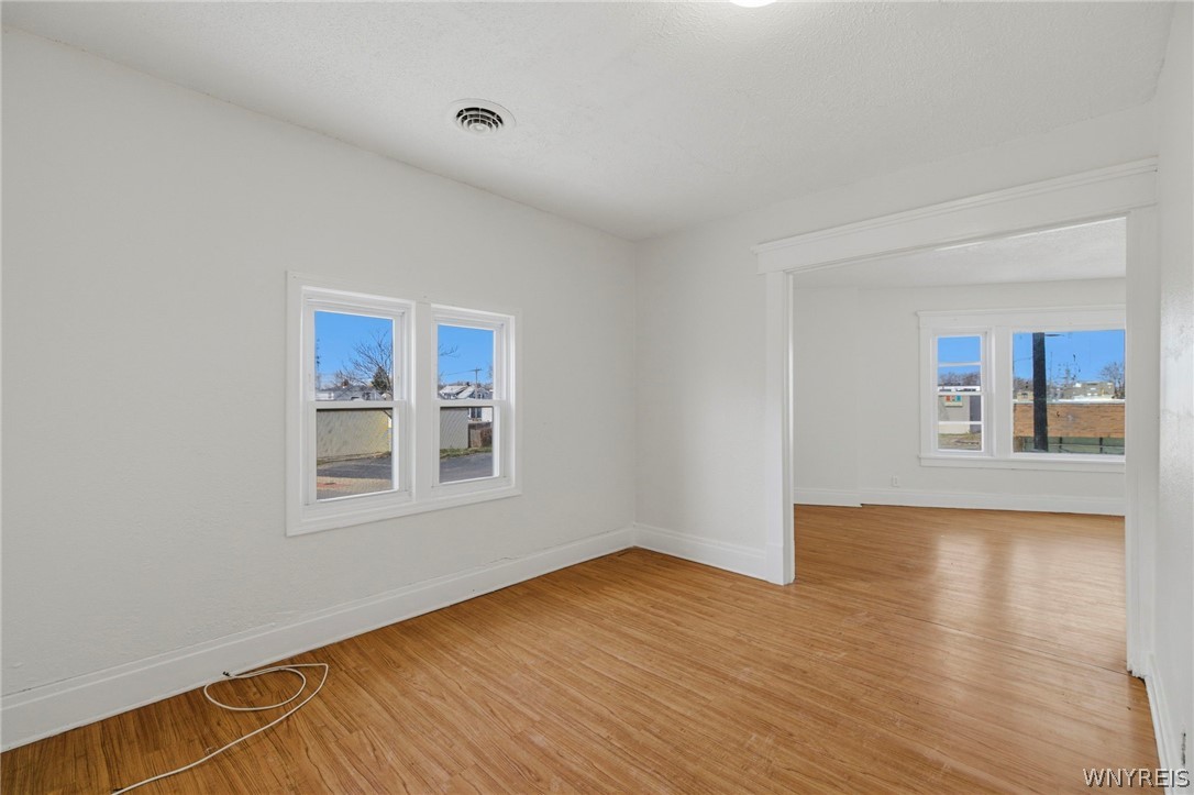 2041 Genesee Street Buffalo, NY 14211 - Photo 10 of 47