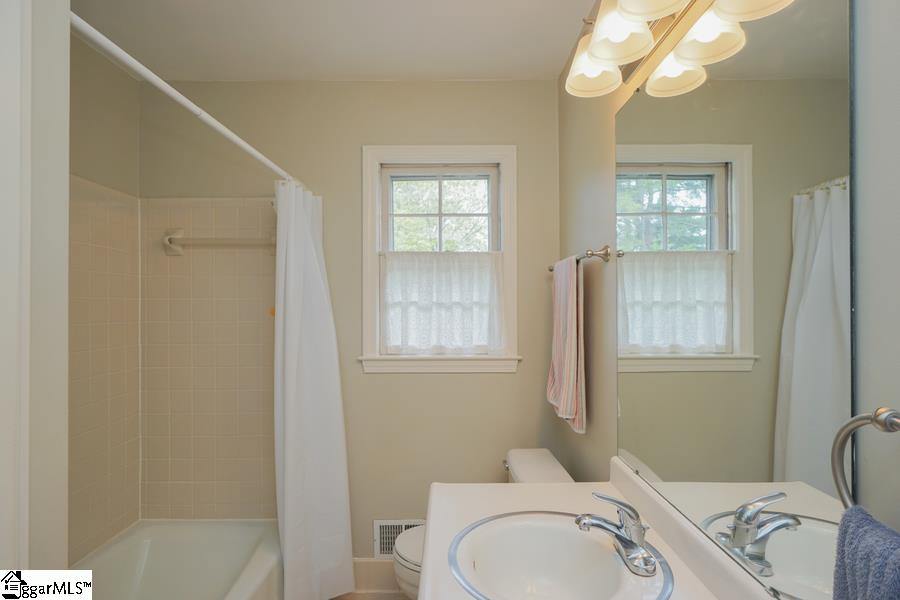 6 Cunningham Road Taylors, SC 29687 - Photo 19 of 35