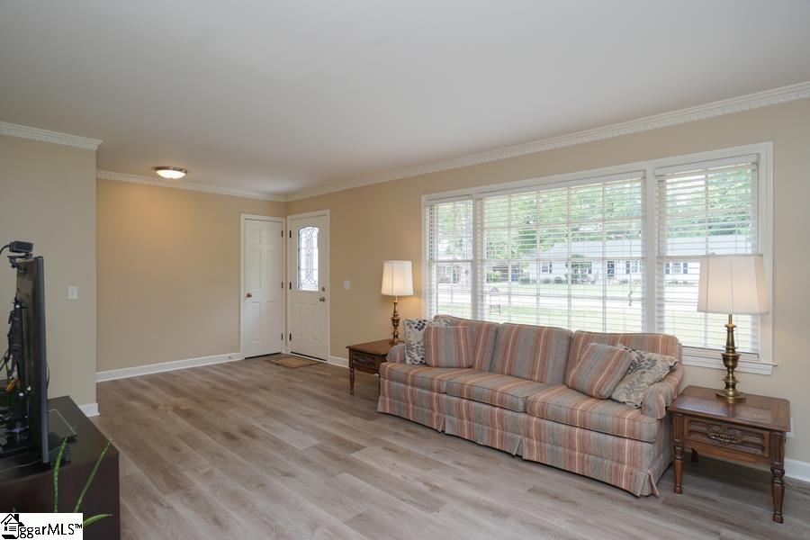 6 Cunningham Road Taylors, SC 29687 - Photo 5 of 35