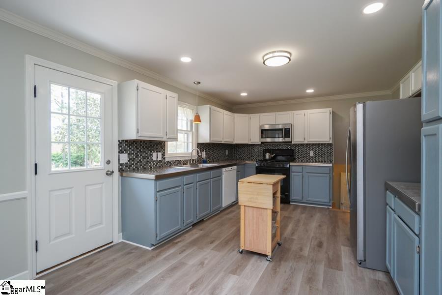 6 Cunningham Road Taylors, SC 29687 - Photo 8 of 35