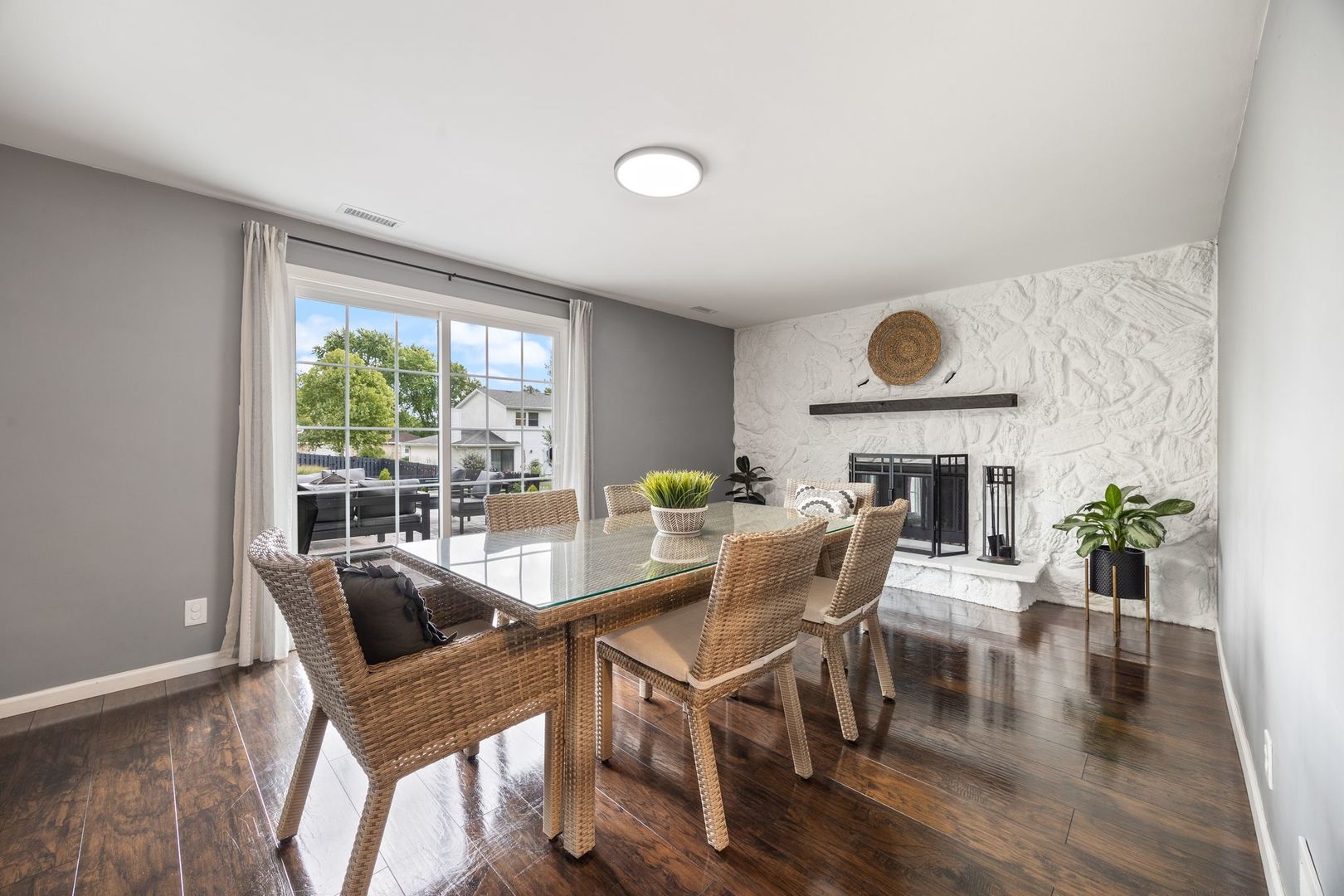 375 Partridge Court Algonquin, IL 60102 - Photo 17 of 27 a dining room with furniture and wooden floor