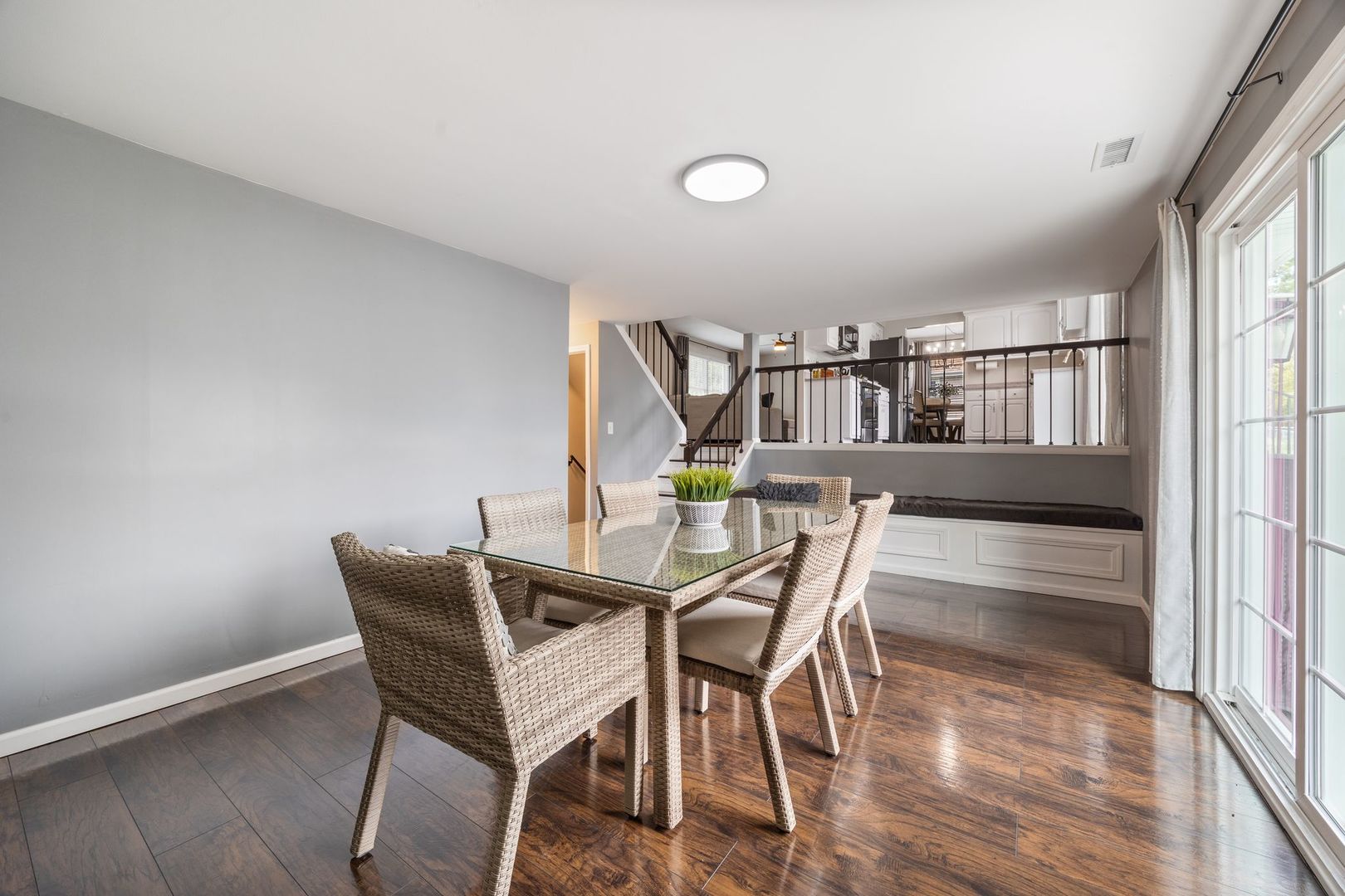 375 Partridge Court Algonquin, IL 60102 - Photo 18 of 27 a dining room with furniture and window