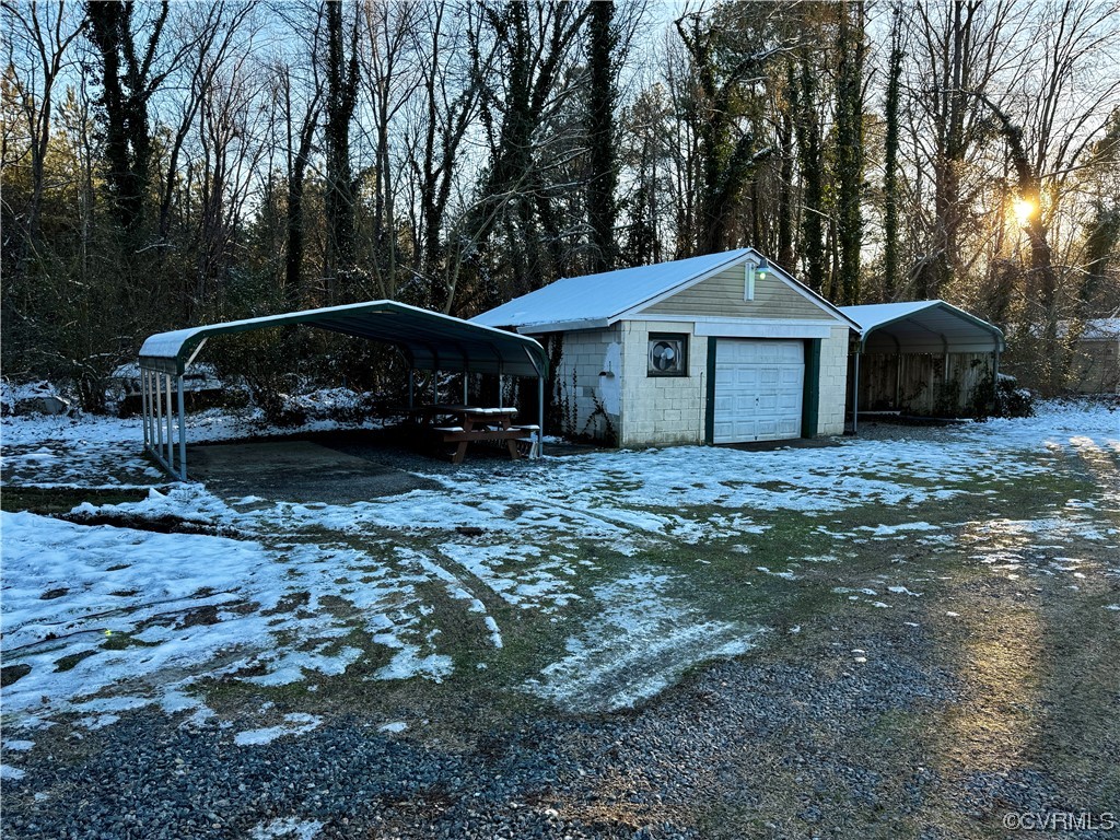 17096 Courtney Road Hanover, VA 23069 - Photo 2 of 27 a front view of a house with a yard