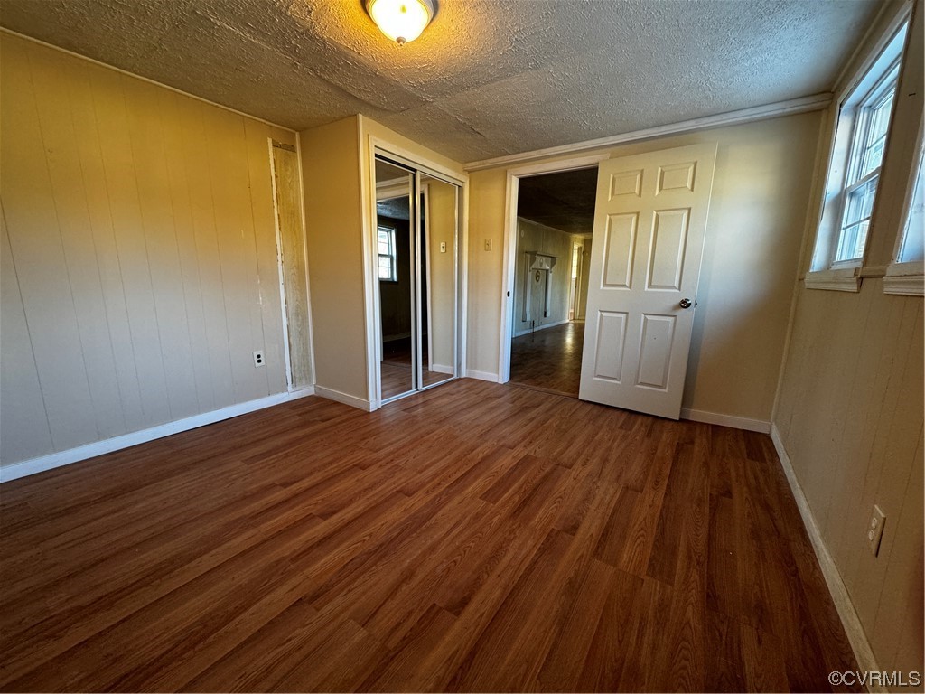 17096 Courtney Road Hanover, VA 23069 - Photo 6 of 27 a view of hallway with wooden floor