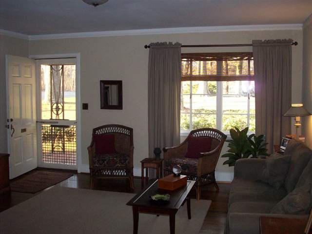 600 University Ridge, Unit 1 Greenville, SC 29601 - Photo 4 of 9 Gallery Image 4