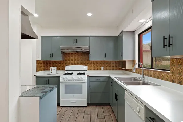 $1,100,000 | 14371 Race Track Road, Walnut Grove, CA 95690