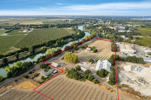 $1,100,000 | 14371 Race Track Road, Walnut Grove, CA 95690