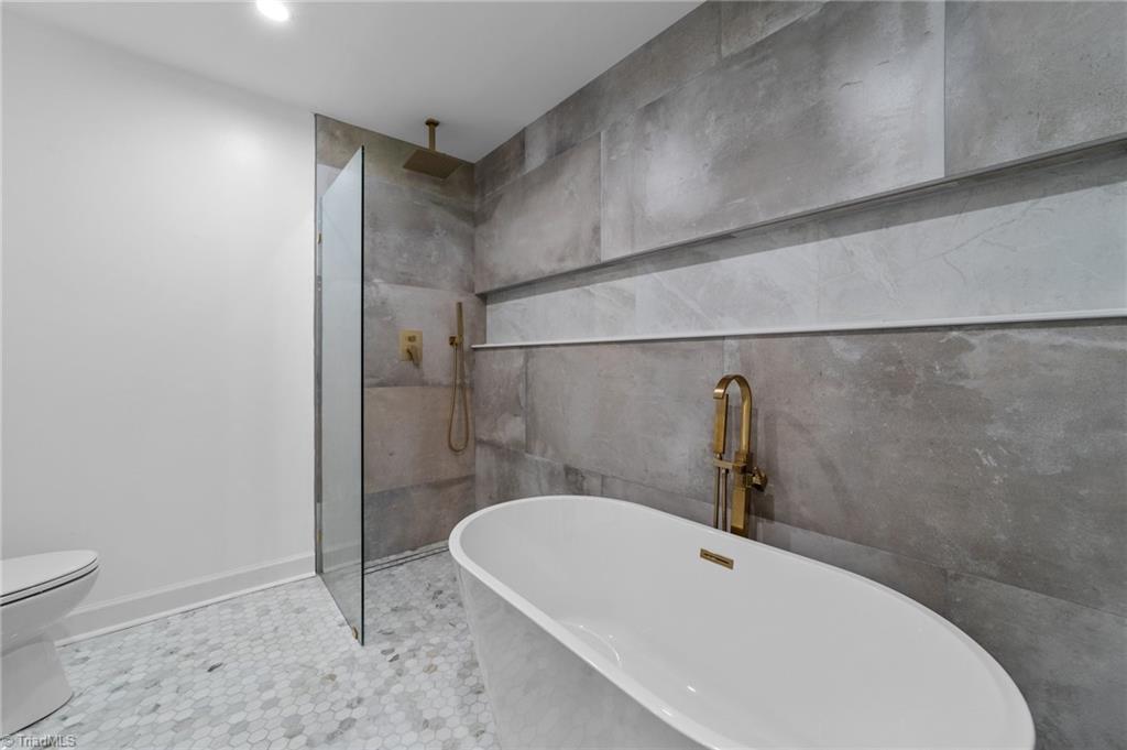 5000 Robert Andrew Road Greensboro, NC 27406 - Photo 25 of 38 Gallery Image 25
