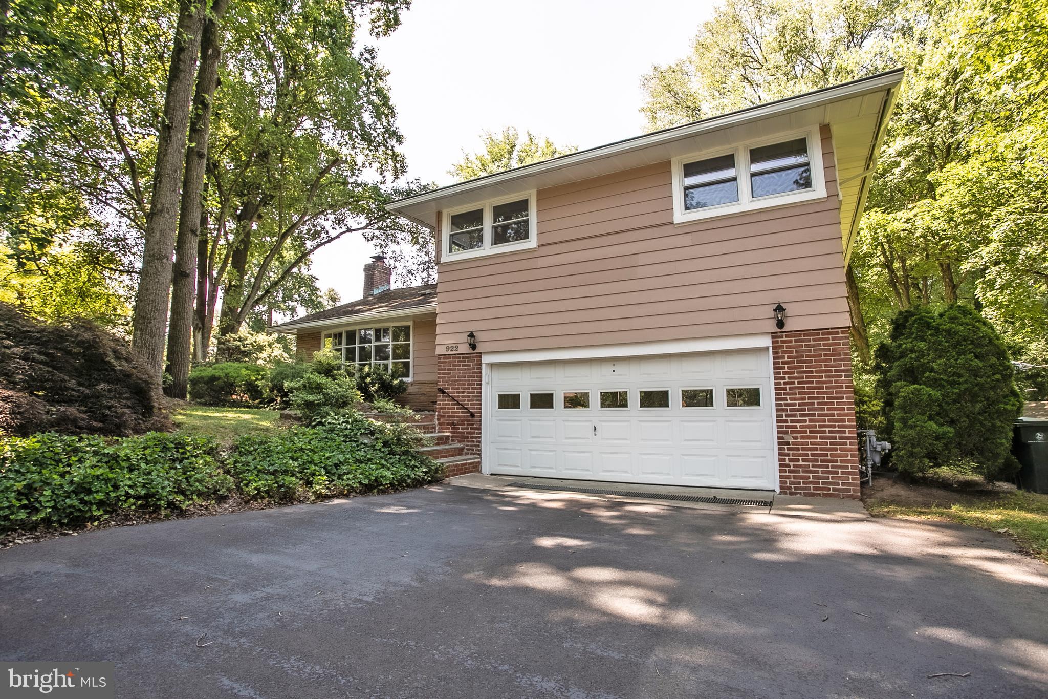 922 Beverly Road Jenkintown, PA 19046 - Photo 2 of 33 Exterior Front