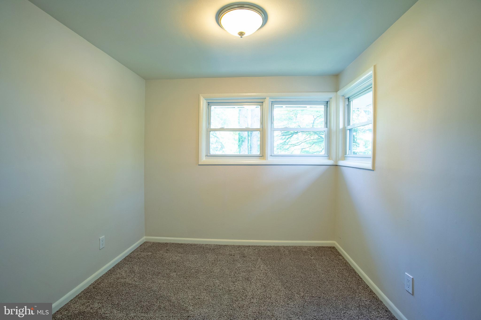 922 Beverly Road Jenkintown, PA 19046 - Photo 11 of 33