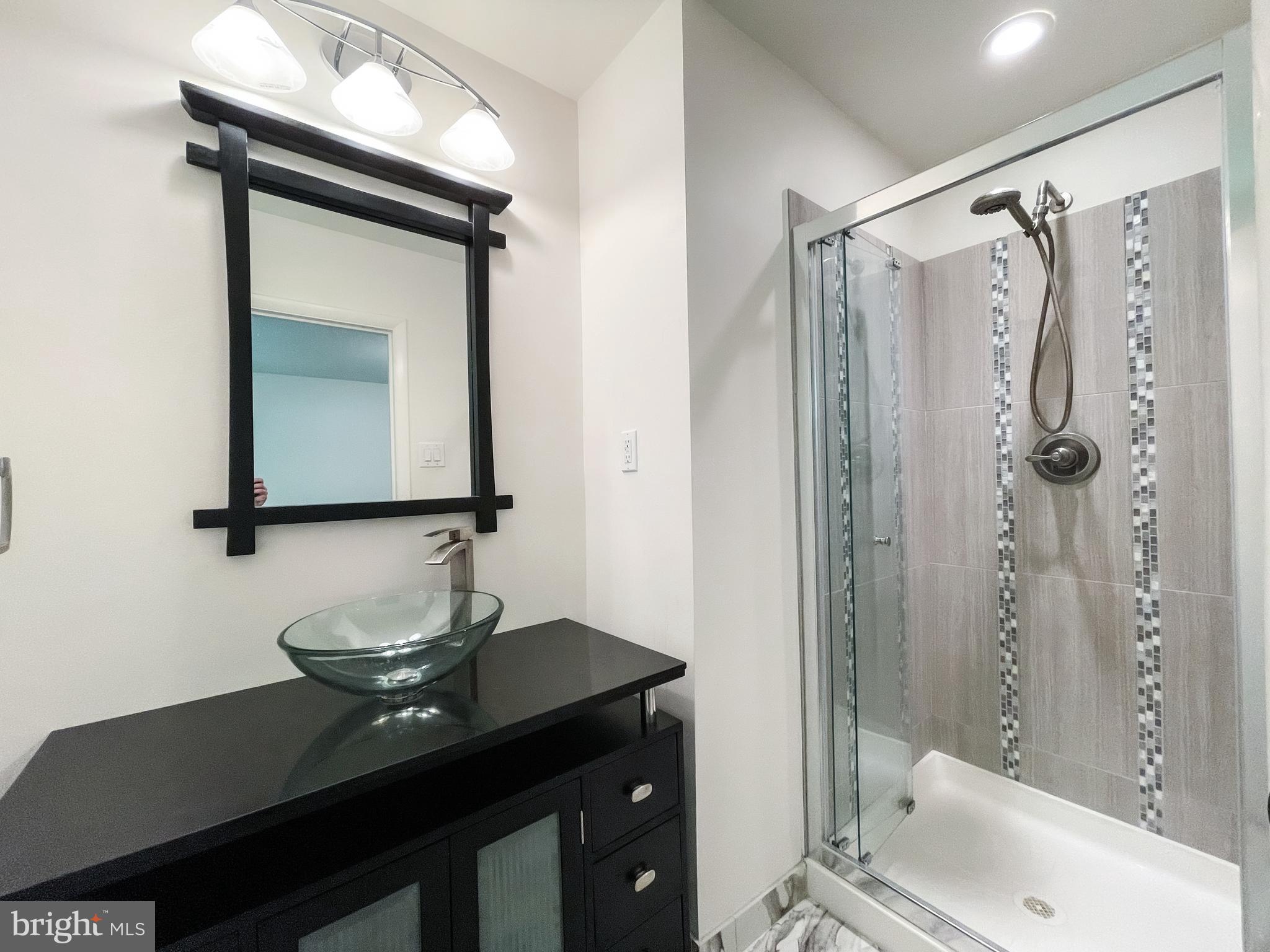 922 Beverly Road Jenkintown, PA 19046 - Photo 15 of 33 Ensuite Bath