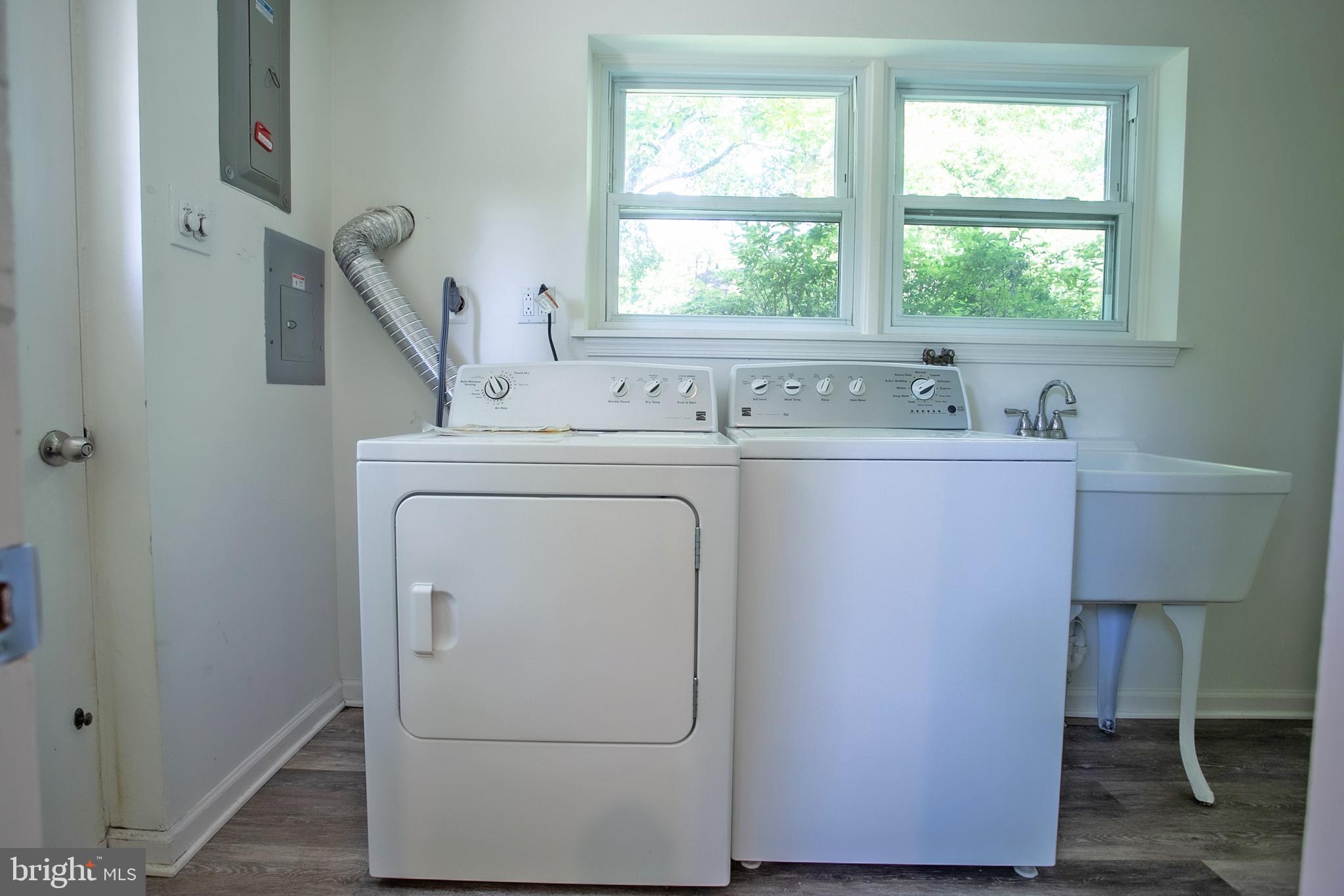 922 Beverly Road Jenkintown, PA 19046 - Photo 19 of 33 Laundry Room