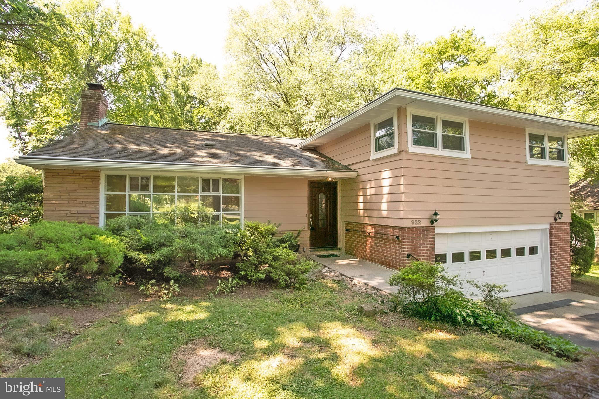 922 Beverly Road Jenkintown, PA 19046 - Photo 3 of 33 Exterior Front