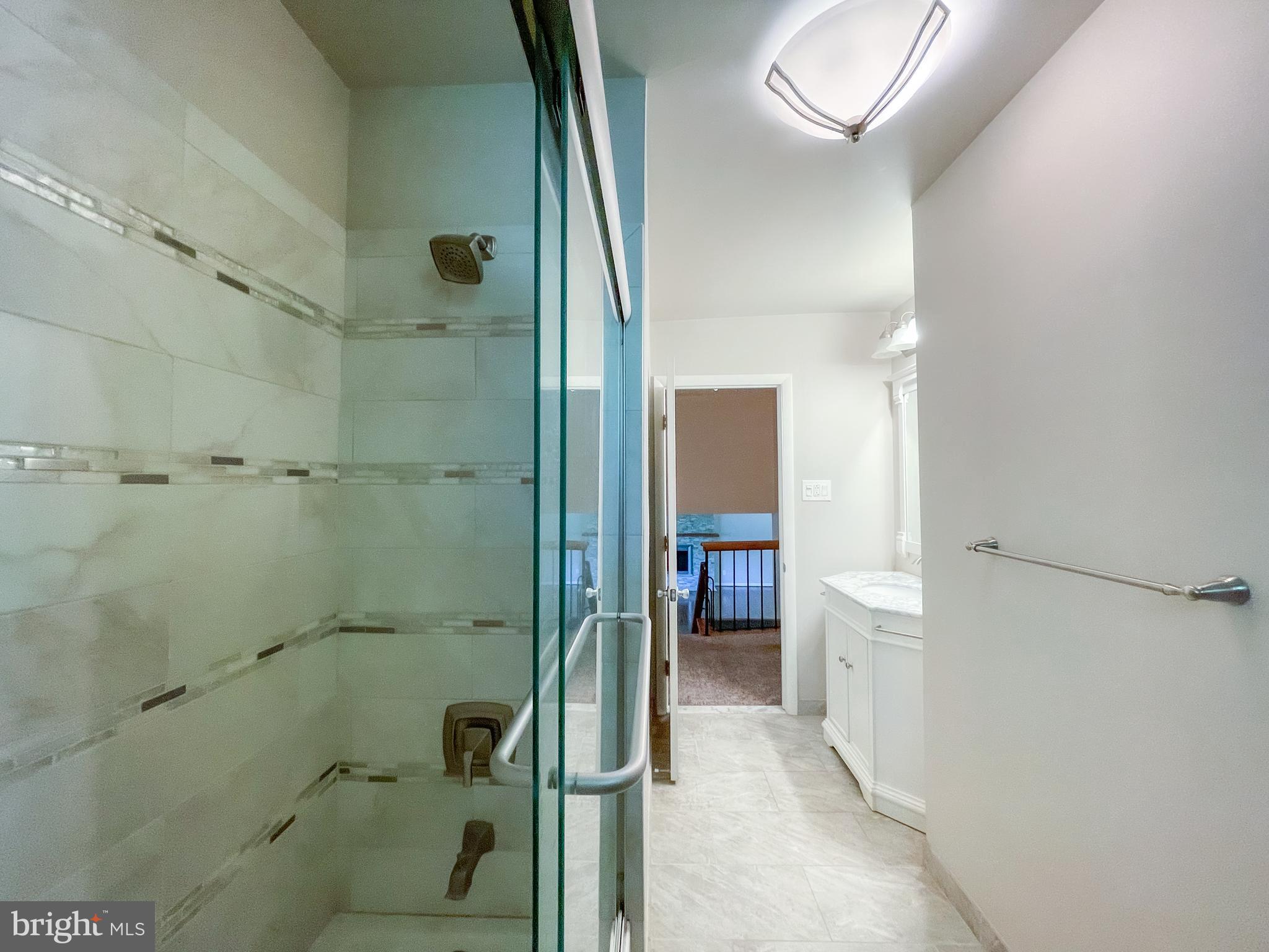 922 Beverly Road Jenkintown, PA 19046 - Photo 23 of 33 Hall Bath
