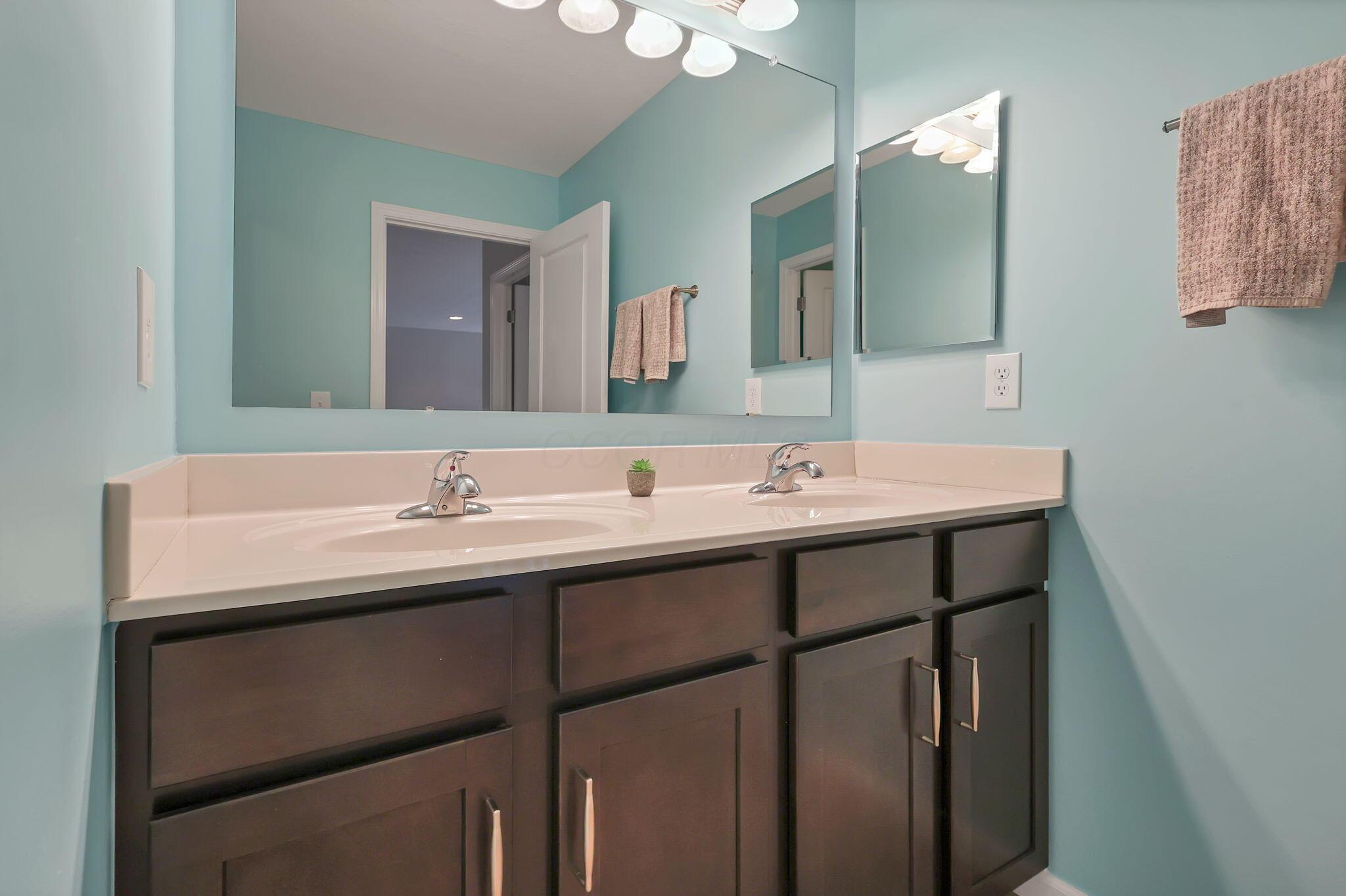 4257 Summit Bend Road Hilliard, OH 43026 - Photo 53 of 78 53-web-or-mls-G02A9820