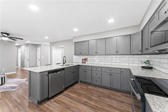 $385,000 | 2081 Willow Lane, Excelsior Springs, MO 64024