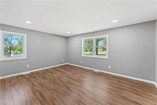 $385,000 | 2081 Willow Lane, Excelsior Springs, MO 64024