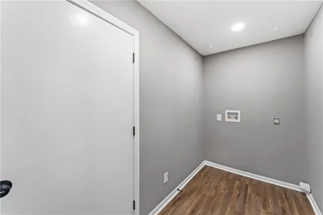 $385,000 | 2081 Willow Lane, Excelsior Springs, MO 64024