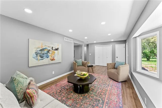 $385,000 | 2081 Willow Lane, Excelsior Springs, MO 64024