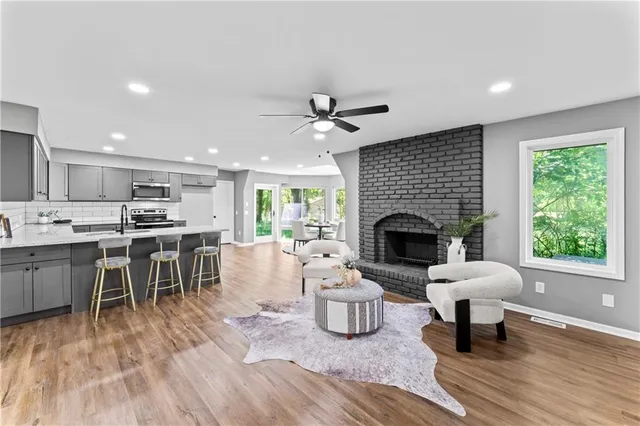 $385,000 | 2081 Willow Lane, Excelsior Springs, MO 64024