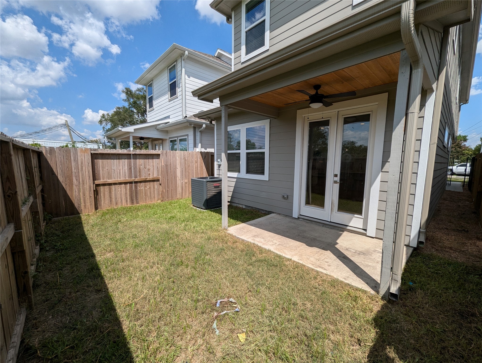 4913 Fisk Street Houston, TX 77009 - Photo 2 of 27 a view of a house with a balcony