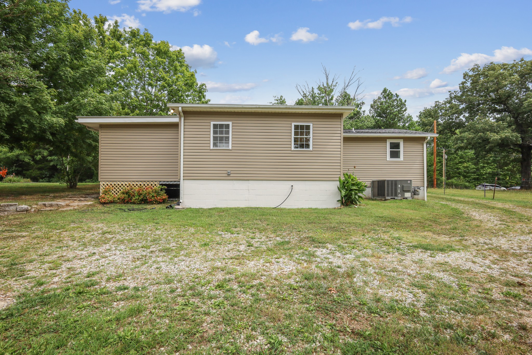 1465 Bakers Work Road Burns, TN 37029 - Photo 7 of 38 Gallery Image 7