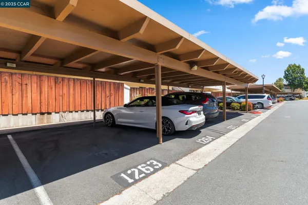 $595,000 | 5050 Valley Crest Drive, Unit 63, Concord, CA 94521