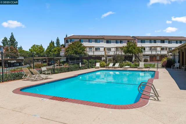 $595,000 | 5050 Valley Crest Drive, Unit 63, Concord, CA 94521