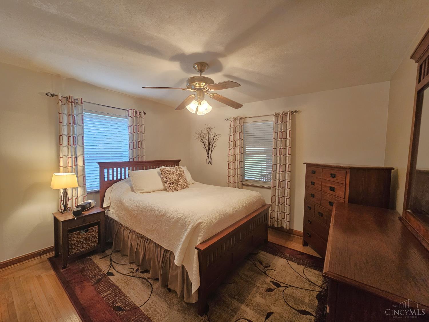 2985 North Bend Road Cincinnati, OH 45239 - Photo 20 of 47 2 of 2 bedrooms on the main level