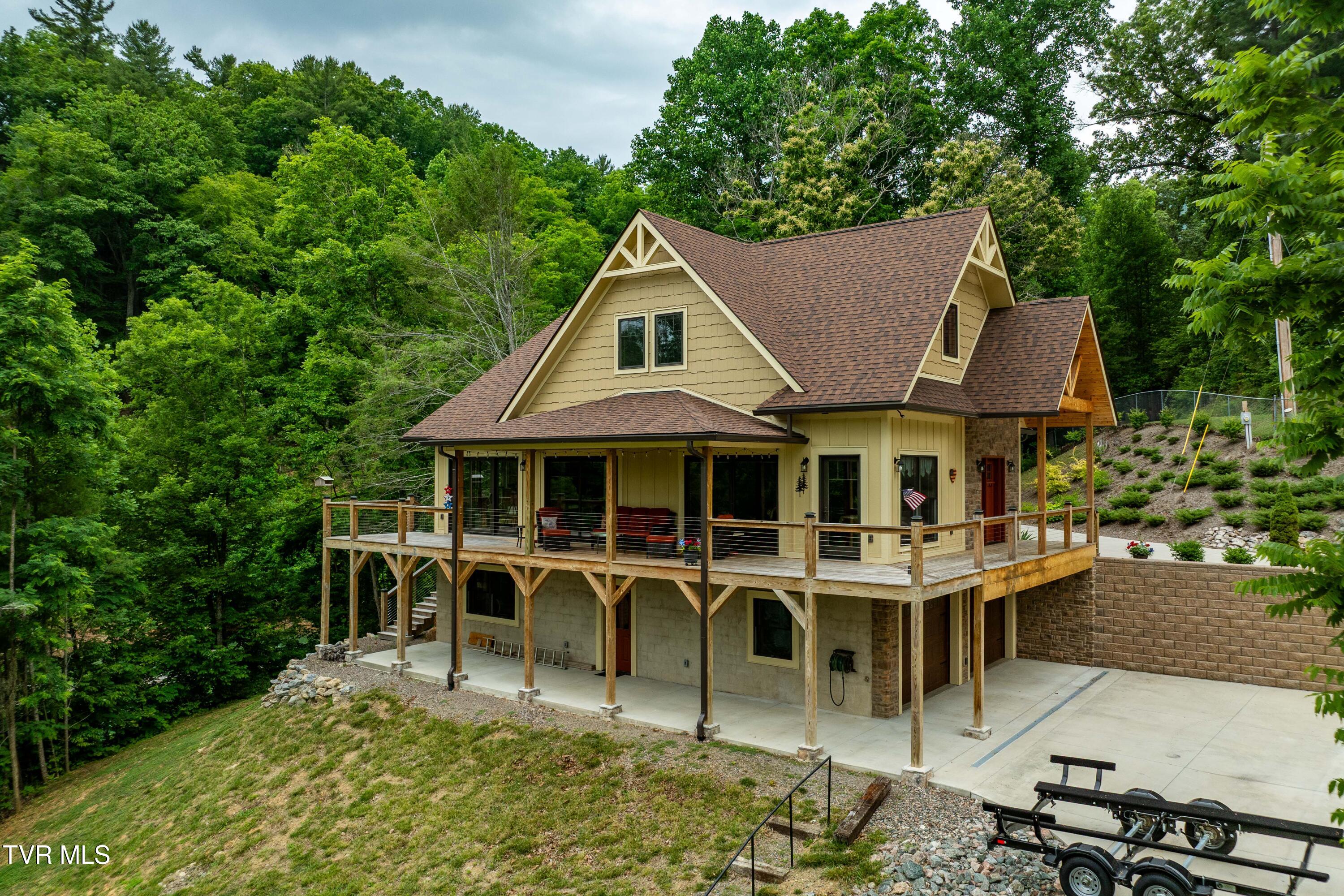 175 Lakeside Drive Butler, TN 37640 - Photo 57 of 102 175 Lakeside Dr (20 of 117)