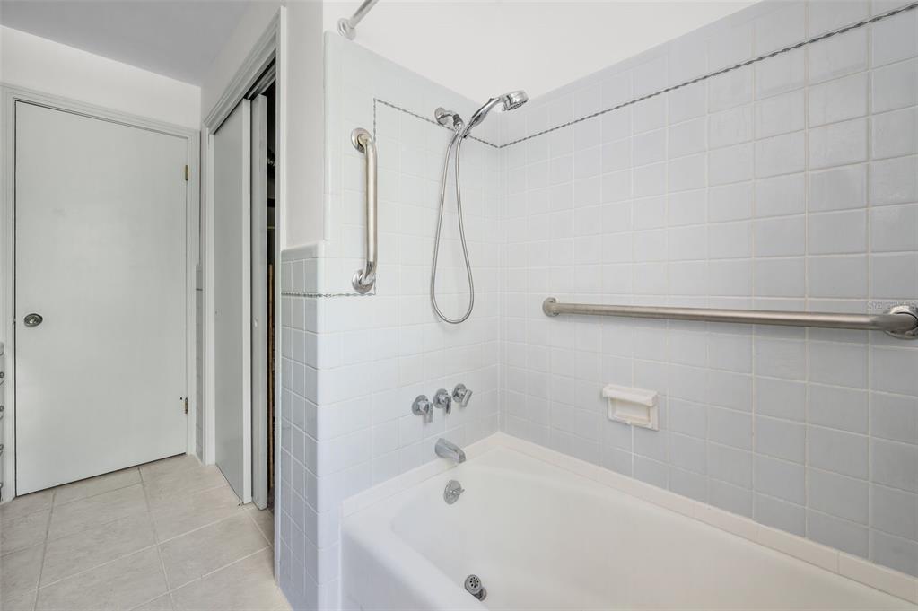 3716 Southwest 6th Place Gainesville, FL 32607 - Photo 26 of 40