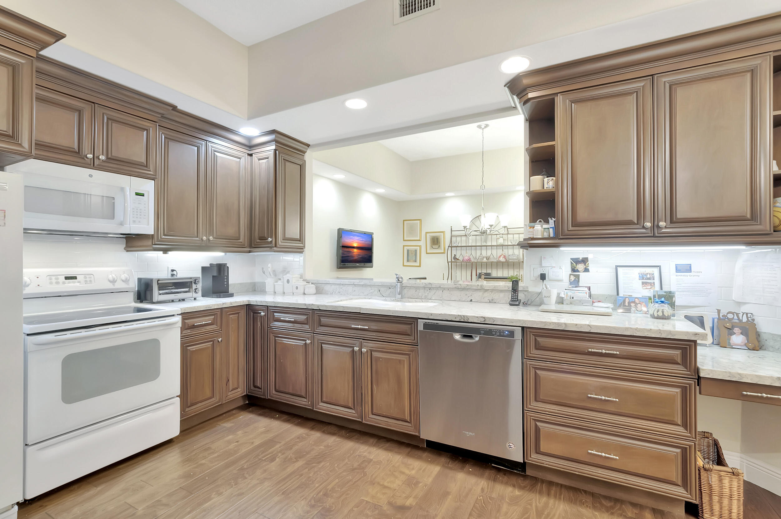 19879 Planters Boulevard, Unit D Boca Raton, FL 33434 - Photo 13 of 81 18_dsc_6943