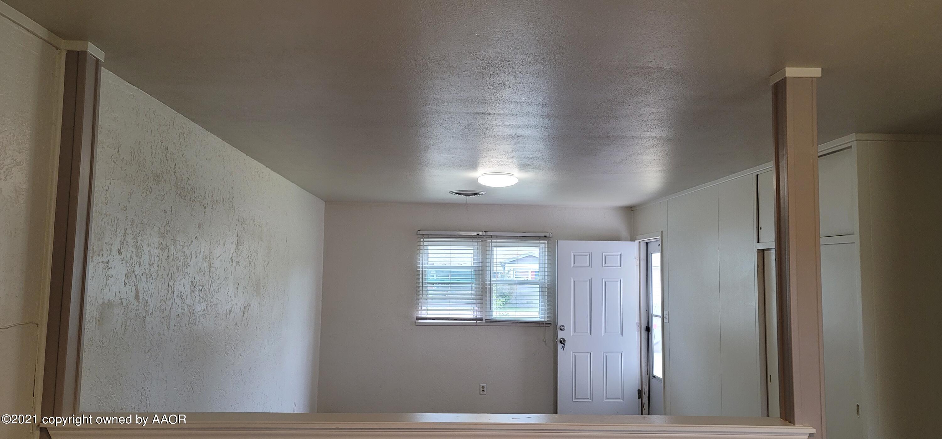 5014 Leigh Avenue Amarillo, TX 79110 - Photo 2 of 17 20210927_152204